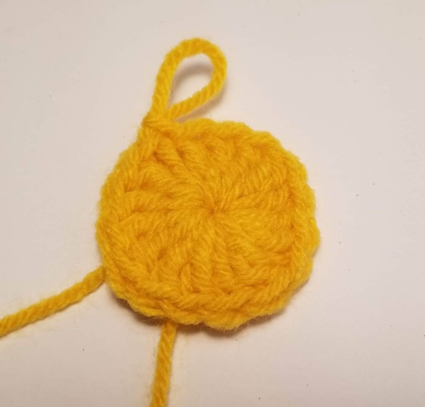 Solid Granny Square with no Hole, step 1 Solid Granny Square with no Hole, step 1